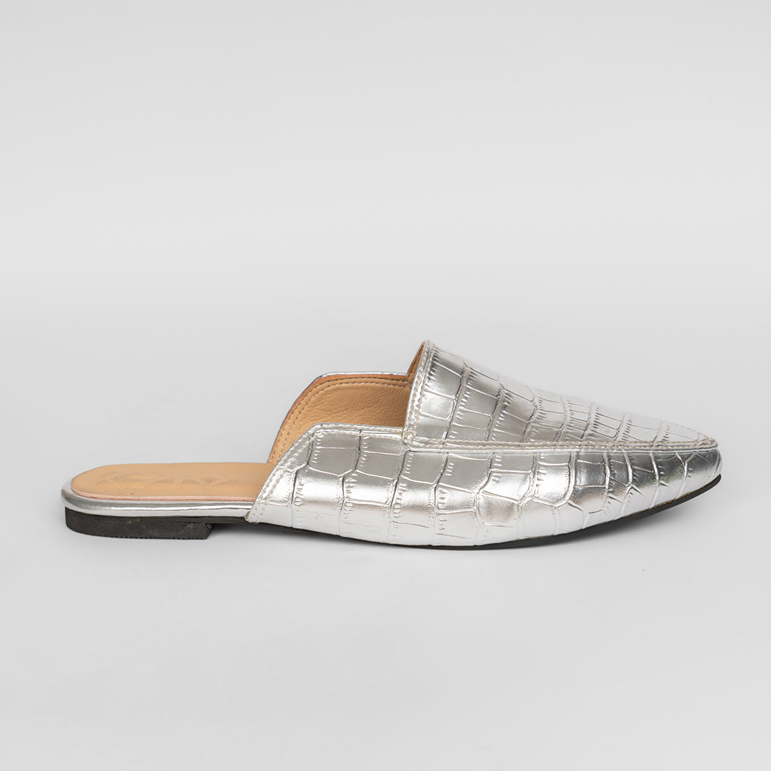 Women Slipper Shiny Silver CECIL