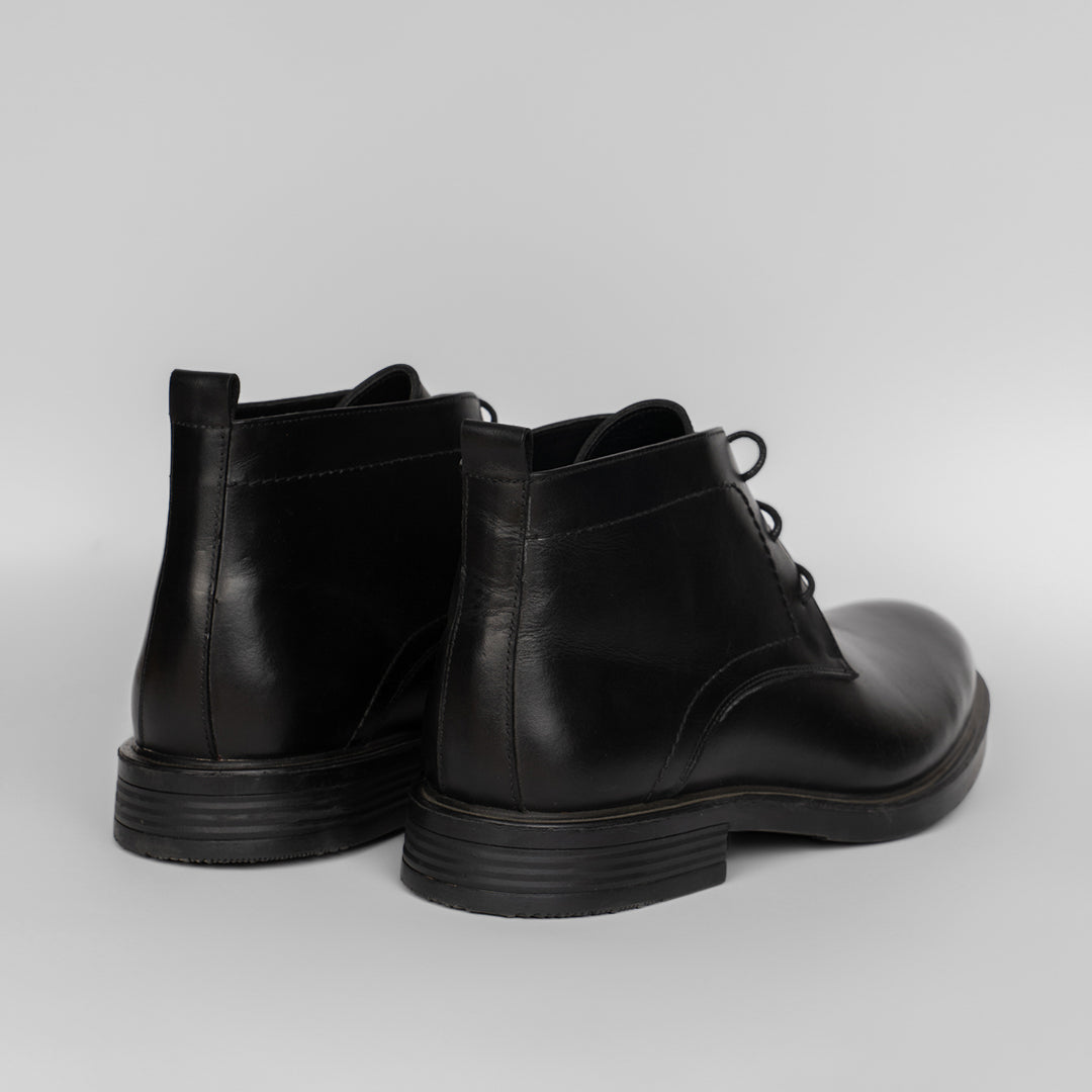 Laces leather Boot  Black